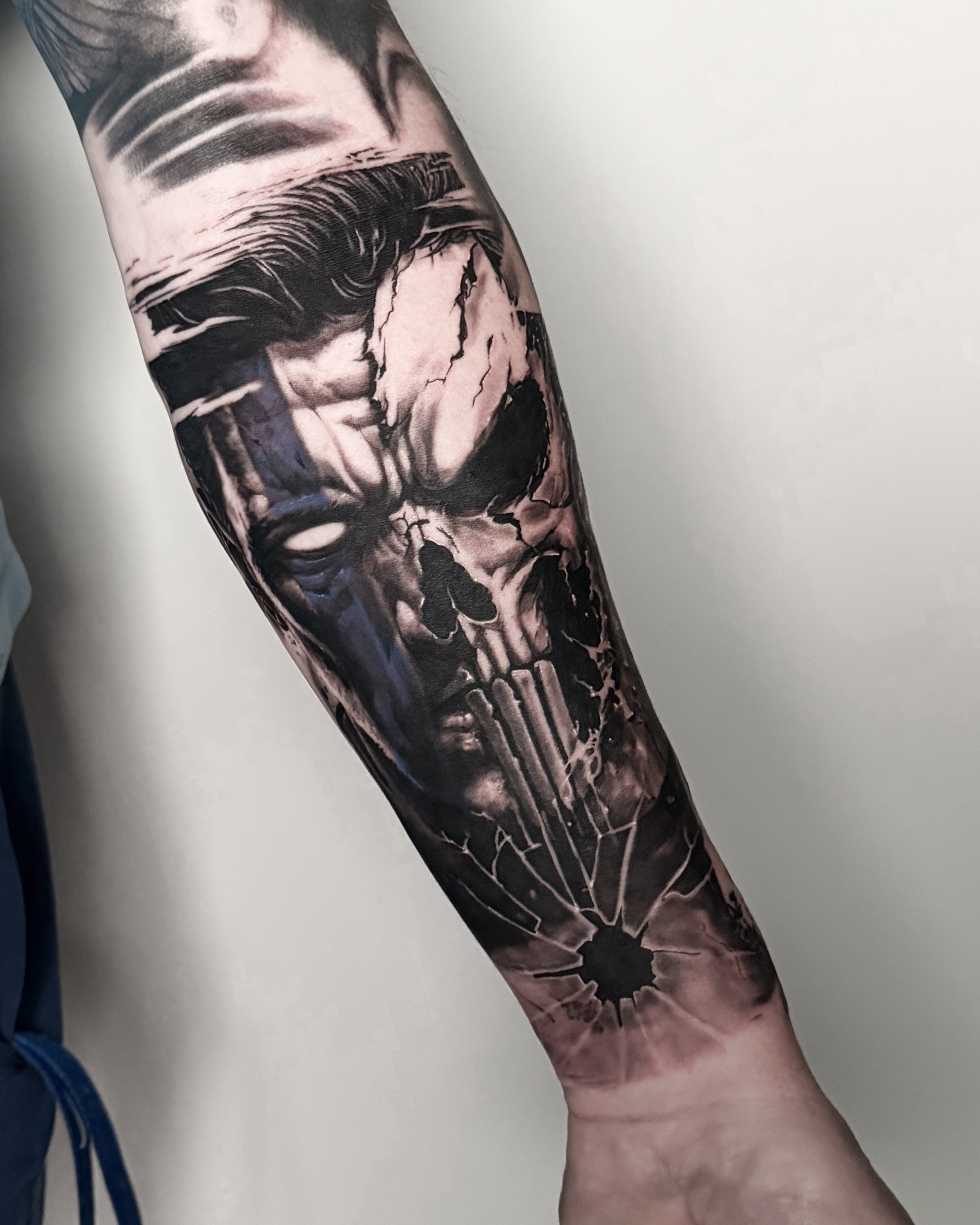 Portfolio photo placeholder 04 — replace with a description of the tattoo
